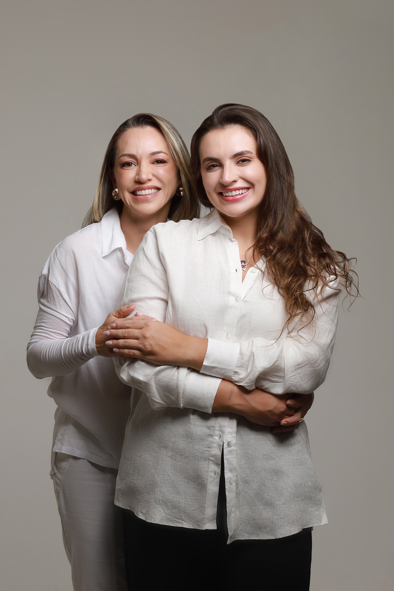 Dra. Christiane Jaccoud e Isabella Jaccoud juntas